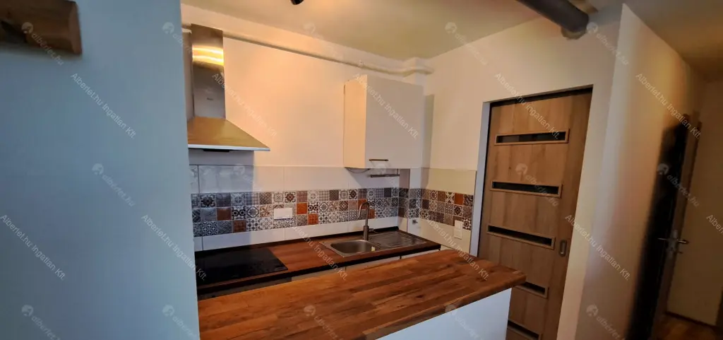 Kiadó albérlet 440000 Ft/hó áron: Budapest, I. kerület  Bérc utca. Mérete: 52 nm, 1 szobás | Alberlet.hu - 6660044