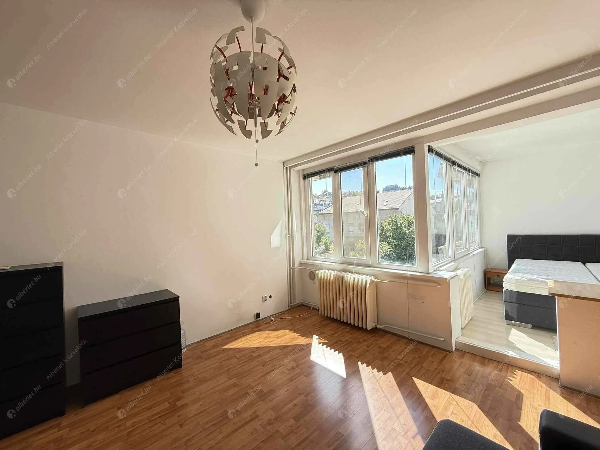 Kiadó albérlet 200000 Ft/hó áron: Budapest, I. kerület  Csalogány utca. Mérete: 36 nm, 1 szobás | Alberlet.hu - 6543565