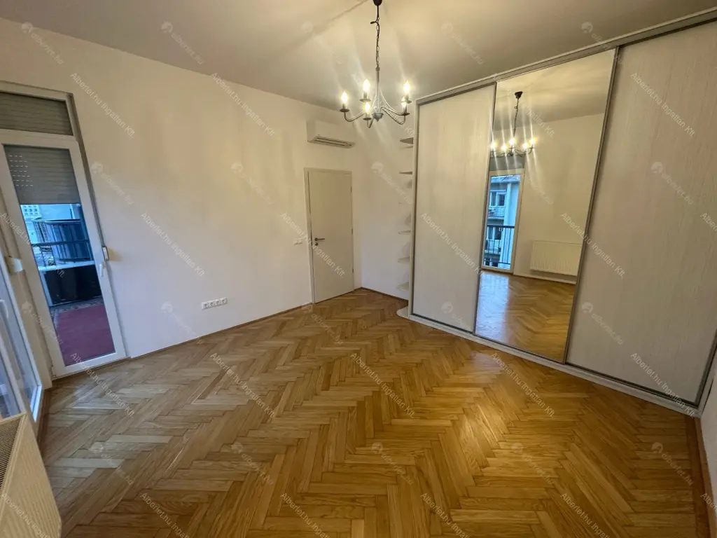 Kiadó albérlet 400000 Ft/hó áron: Budapest, I. kerület  Csalogány utca. Mérete: 65 nm, 3 szobás | Alberlet.hu - 6643070