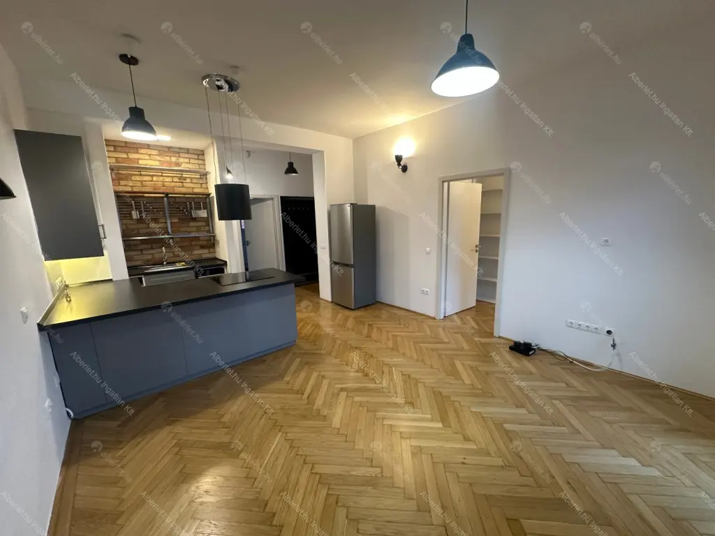 Kiadó albérlet 380000 Ft/hó áron: Budapest, I. kerület  Csalogány utca. Mérete: 65 nm, 3 szobás | Alberlet.hu - 6692867