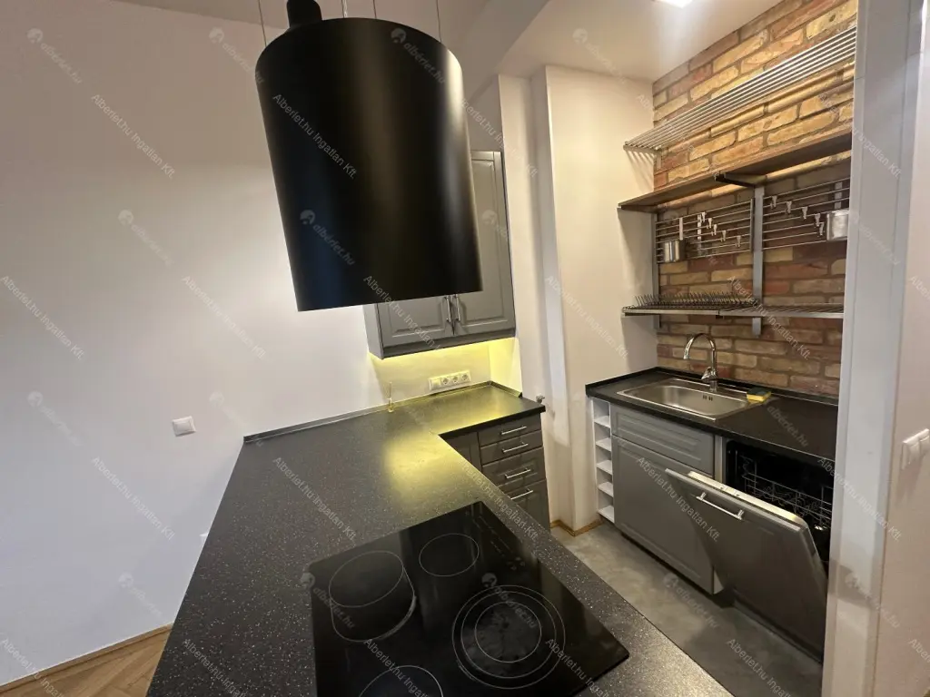 Kiadó albérlet 380000 Ft/hó áron: Budapest, I. kerület  Csalogány utca. Mérete: 65 nm, 3 szobás | Alberlet.hu - 6692873