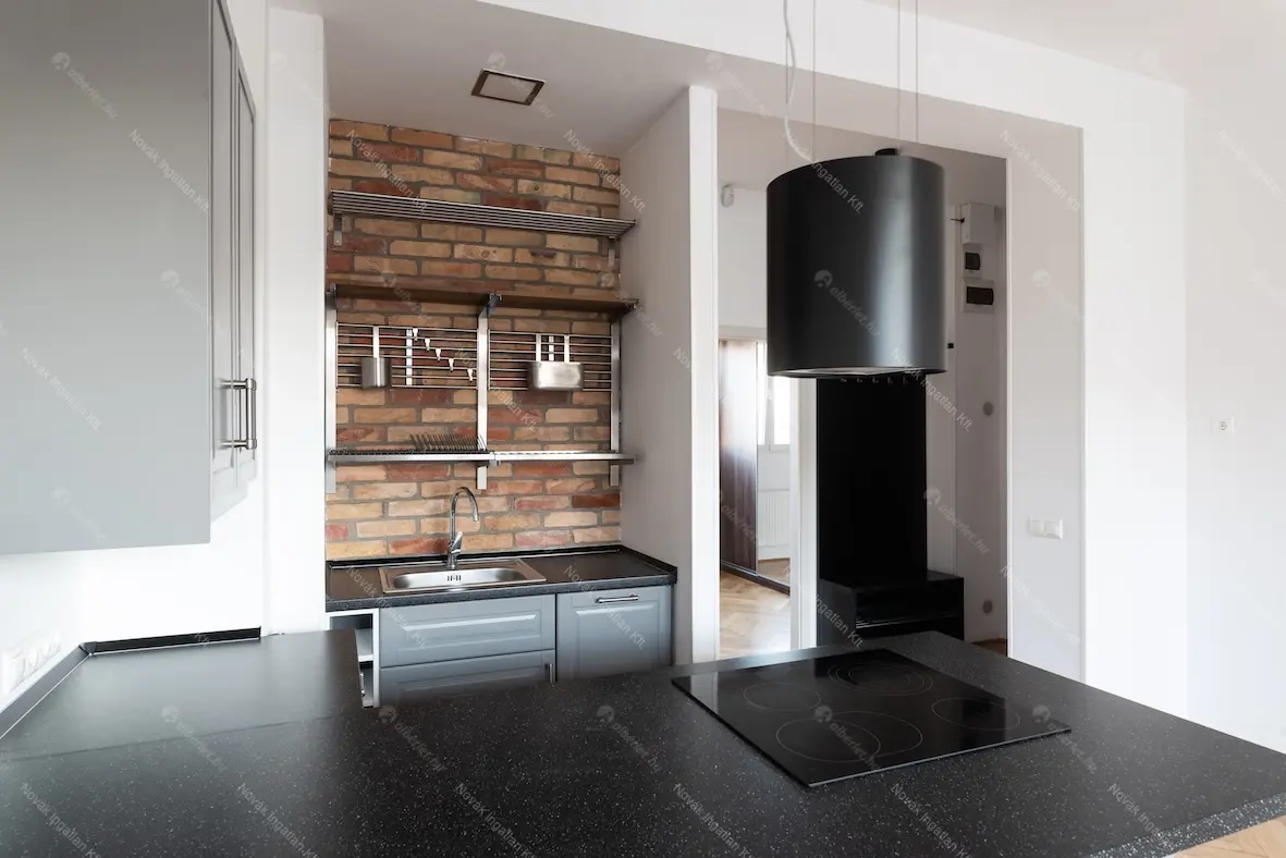 Kiadó albérlet 380000 Ft/hó áron: Budapest, I. kerület  Csalogány utca. Mérete: 65 nm, 3 szobás | Alberlet.hu - 6696583