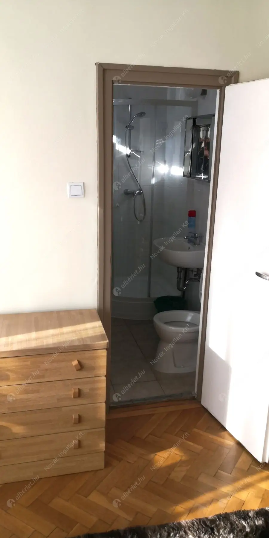 Kiadó albérlet 220000 Ft/hó áron: Budapest, I. kerület  Donáti utca. Mérete: 34 nm, 1 szobás | Alberlet.hu - 6604602