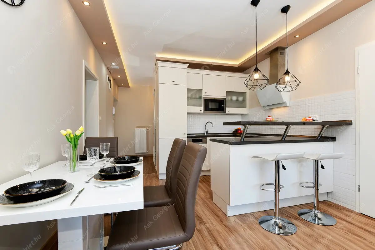 Kiadó albérlet 370000 Ft/hó áron: Budapest, I. kerület  Donáti utca. Mérete: 67 nm, 3 szobás | Alberlet.hu - 6301705