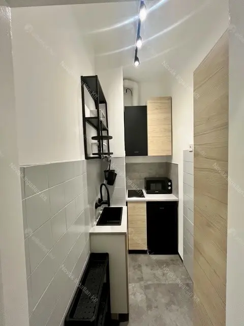 Kiadó albérlet 200000 Ft/hó áron: Budapest, I. kerület  Fenyő utca. Mérete: 30 nm, 1 szobás | Alberlet.hu - 6690595