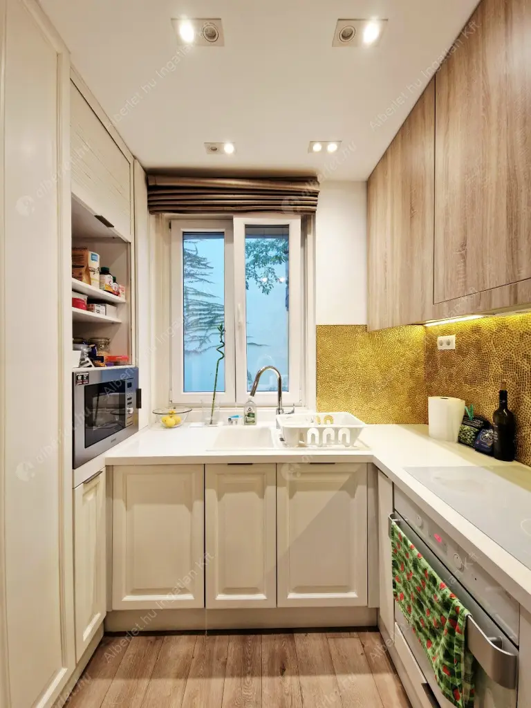 Kiadó albérlet 310000 Ft/hó áron: Budapest, I. kerület  Fiath János utca. Mérete: 48 nm, 2 szobás | Alberlet.hu - 6581377