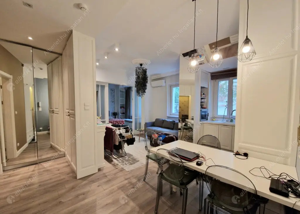 Kiadó albérlet 310000 Ft/hó áron: Budapest, I. kerület  Fiath János utca. Mérete: 48 nm, 2 szobás | Alberlet.hu - 6581382