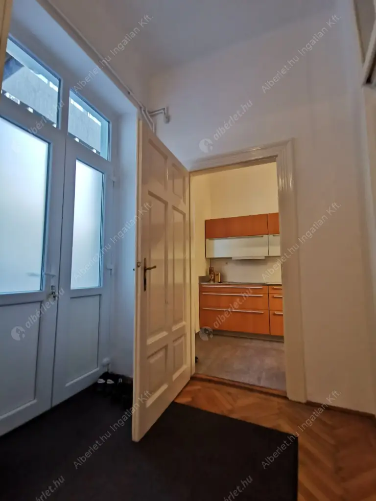 Kiadó albérlet 499000 Ft/hó áron: Budapest, I. kerület  Fő utca. Mérete: 127 nm, 4 szobás | Alberlet.hu - 6585910