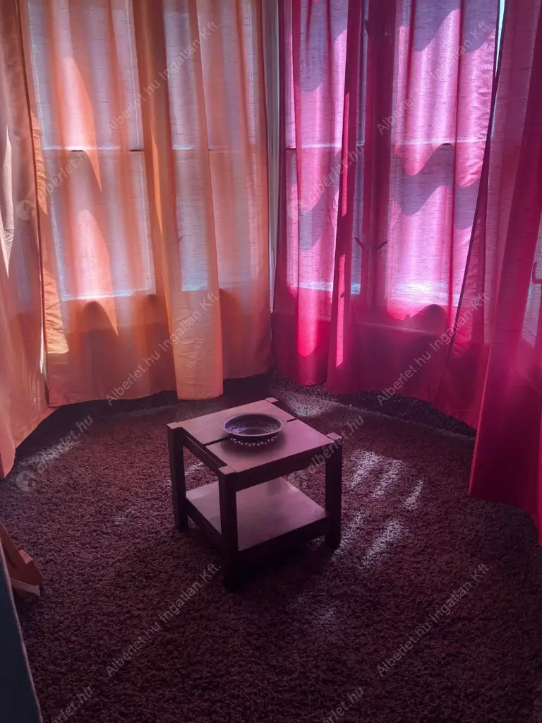 Kiadó albérlet 630000 Ft/hó áron: Budapest, I. kerület  Fő utca. Mérete: 96 nm, 2 szobás | Alberlet.hu - 6611682