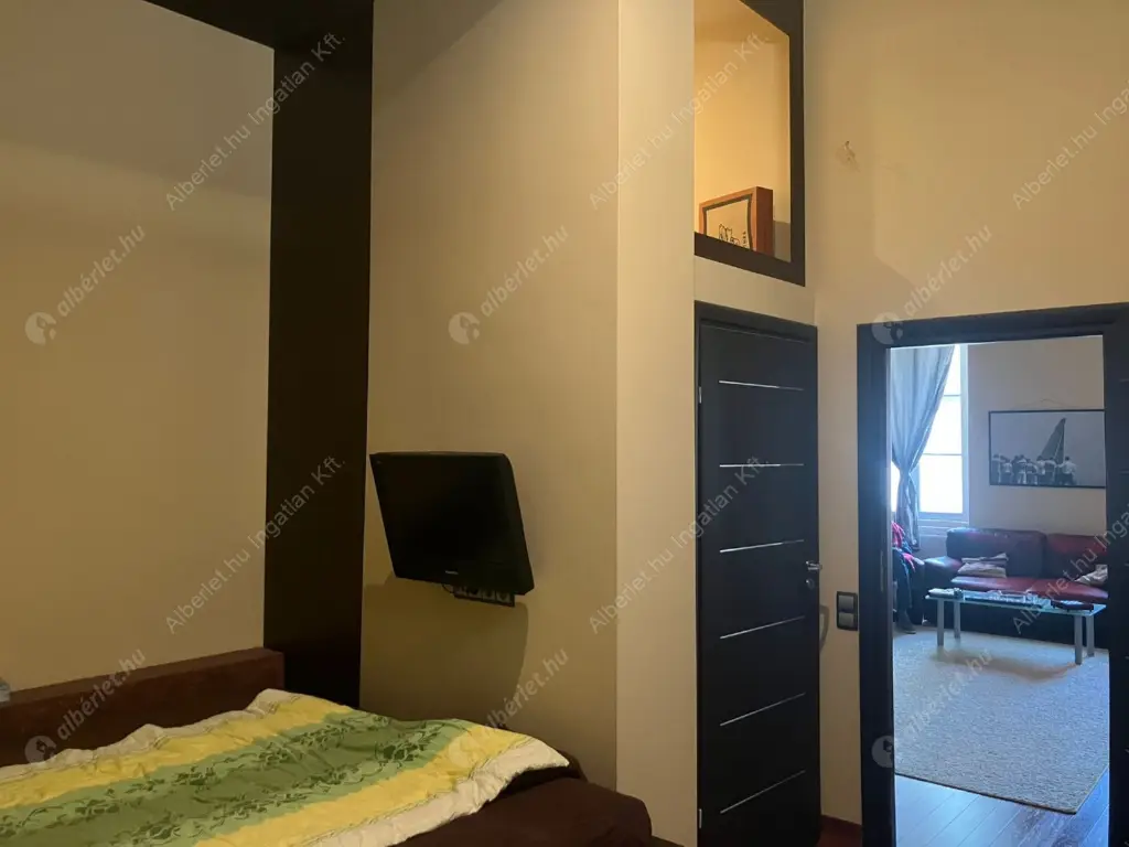 Kiadó albérlet 630000 Ft/hó áron: Budapest, I. kerület  Fő utca. Mérete: 96 nm, 2 szobás | Alberlet.hu - 6611684