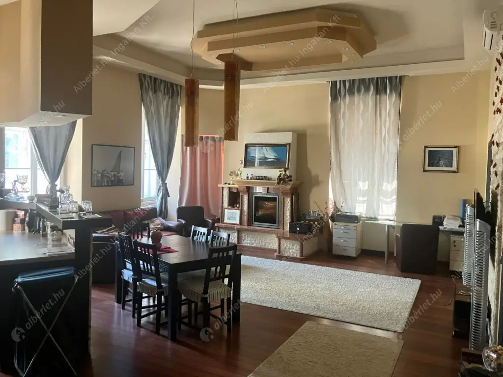 Kiadó albérlet 630000 Ft/hó áron: Budapest, I. kerület  Fő utca. Mérete: 96 nm, 2 szobás | Alberlet.hu - 6611688