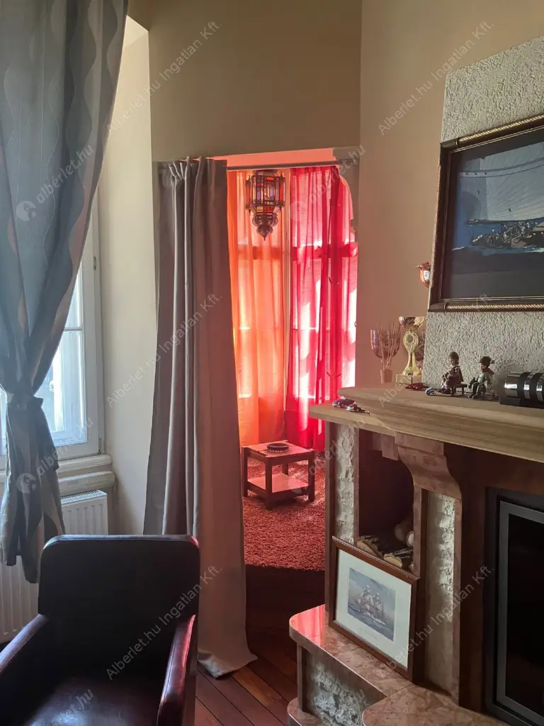 Kiadó albérlet 630000 Ft/hó áron: Budapest, I. kerület  Fő utca. Mérete: 96 nm, 2 szobás | Alberlet.hu - 6611694