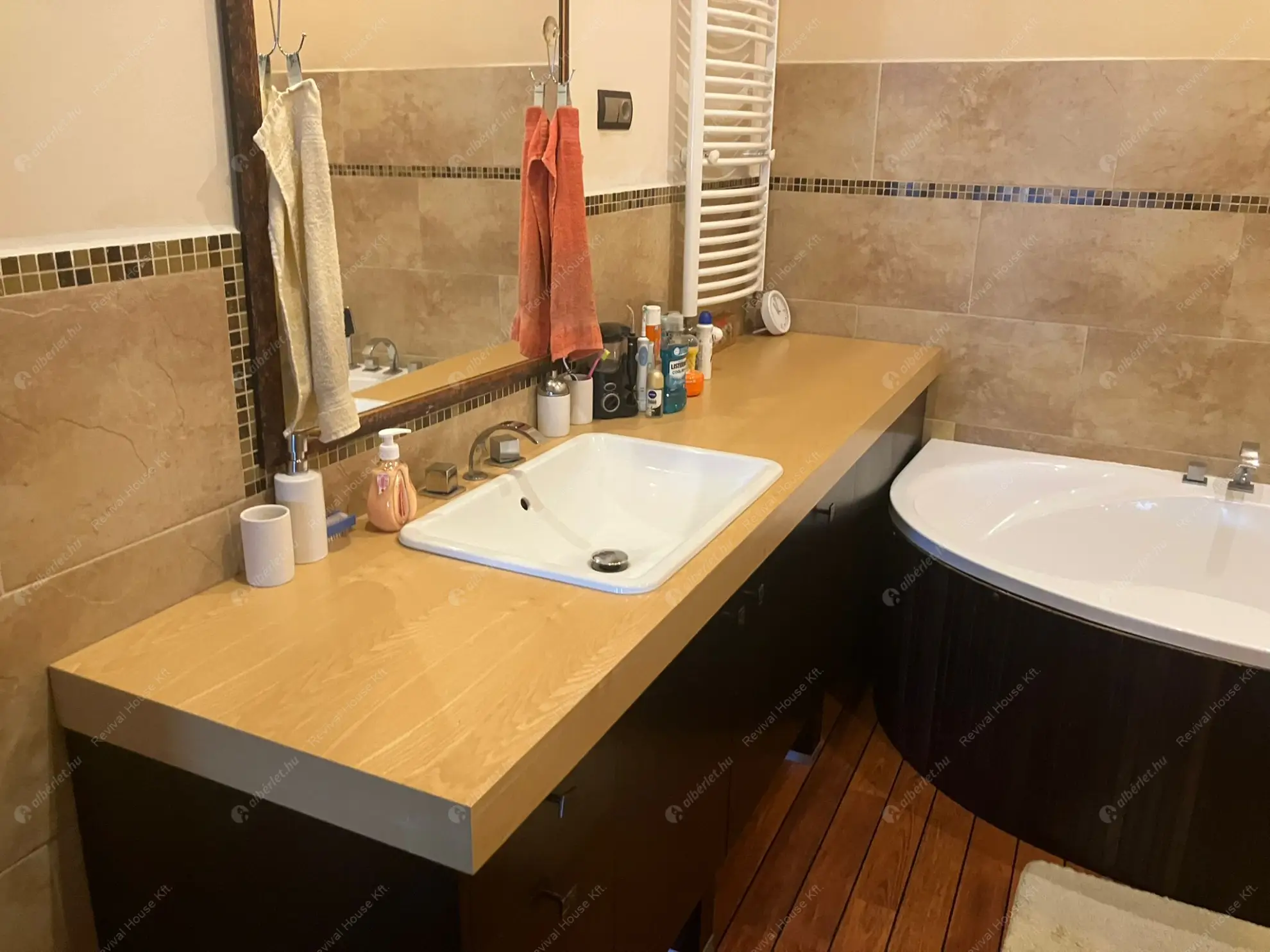 Kiadó albérlet 619000 Ft/hó áron: Budapest, I. kerület  Fő utca. Mérete: 96 nm, 3 szobás | Alberlet.hu - 6607231