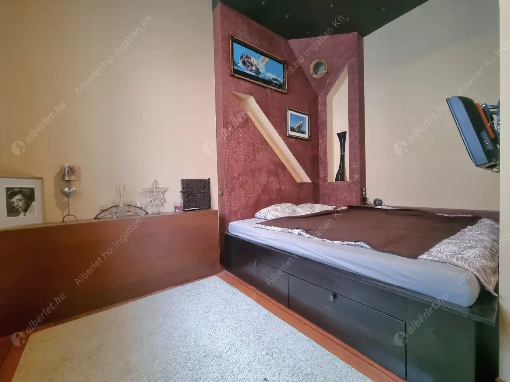 Kiadó albérlet 590000 Ft/hó áron: Budapest, I. kerület  Fő utca. Mérete: 96 nm, 3 szobás | Alberlet.hu - 6619706