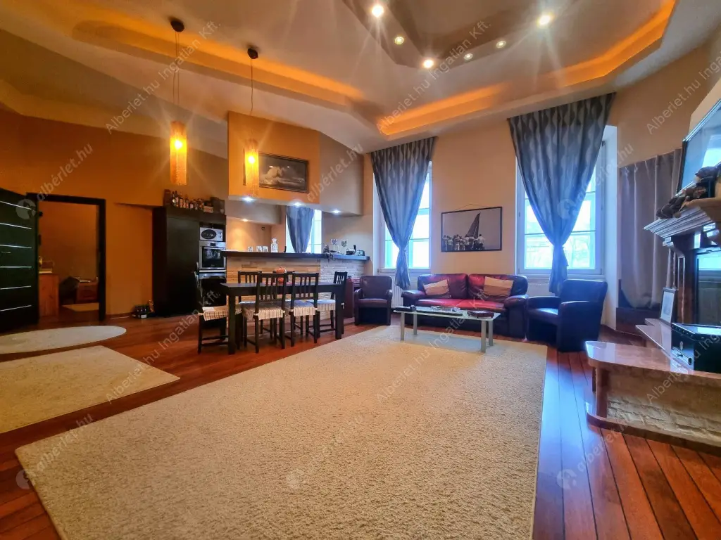Kiadó albérlet 590000 Ft/hó áron: Budapest, I. kerület  Fő utca. Mérete: 96 nm, 3 szobás | Alberlet.hu - 6619714