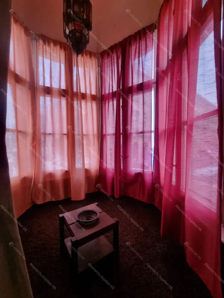 Kiadó albérlet 550000 Ft/hó áron: Budapest, I. kerület  Fő utca. Mérete: 96 nm, 3 szobás | Alberlet.hu - 6669441