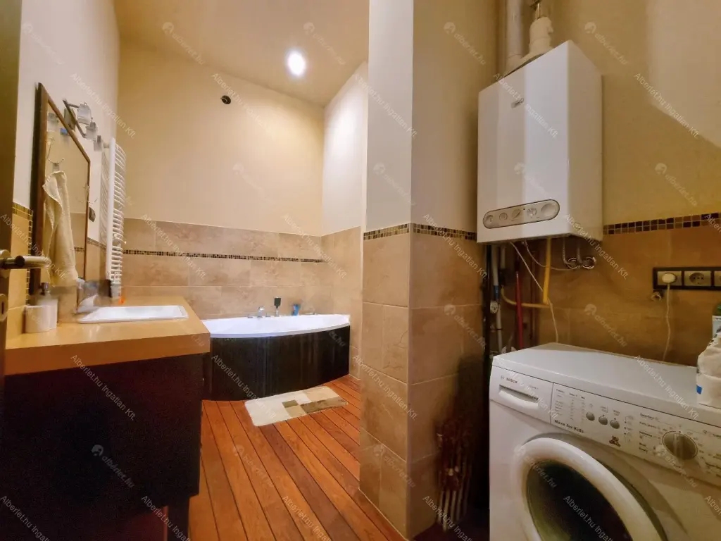 Kiadó albérlet 550000 Ft/hó áron: Budapest, I. kerület  Fő utca. Mérete: 96 nm, 3 szobás | Alberlet.hu - 6696767