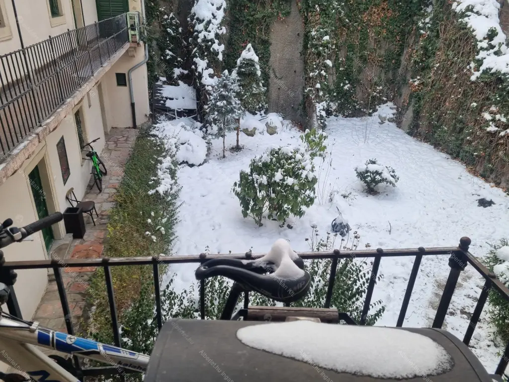 Kiadó albérlet 550000 Ft/hó áron: Budapest, I. kerület  Fő utca. Mérete: 96 nm, 3 szobás | Alberlet.hu - 6696774