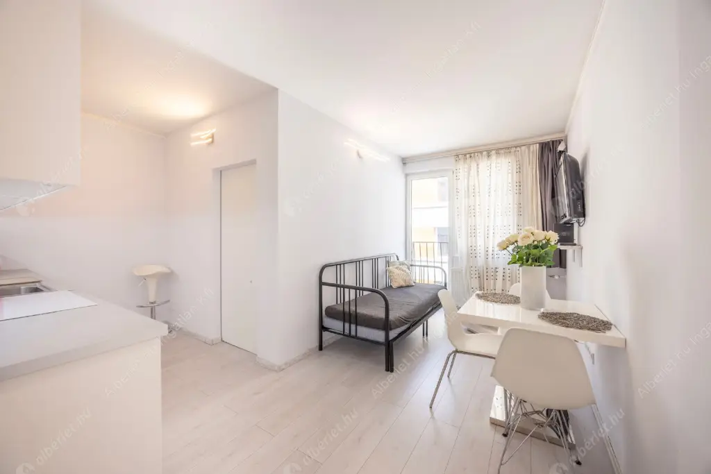 Kiadó albérlet 349000 Ft/hó áron: Budapest, I. kerület  Gellérthegy utca. Mérete: 55 nm, 1 szobás | Alberlet.hu - 6515197