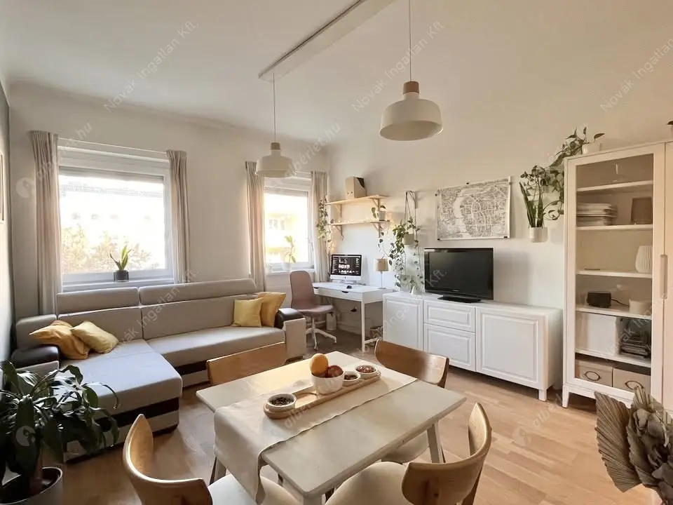 Kiadó albérlet 255000 Ft/hó áron: Budapest, I. kerület  Hattyú utca. Mérete: 46 nm, 1 szobás | Alberlet.hu - 6585792