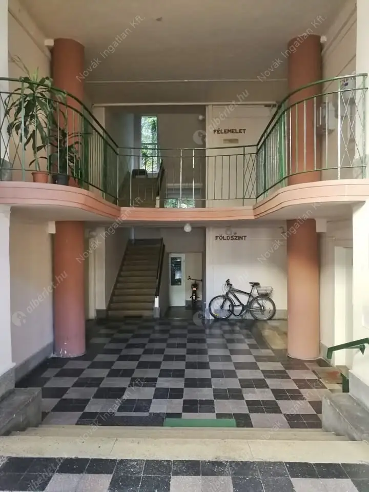 Kiadó albérlet 255000 Ft/hó áron: Budapest, I. kerület  Hattyú utca. Mérete: 46 nm, 1 szobás | Alberlet.hu - 6585803