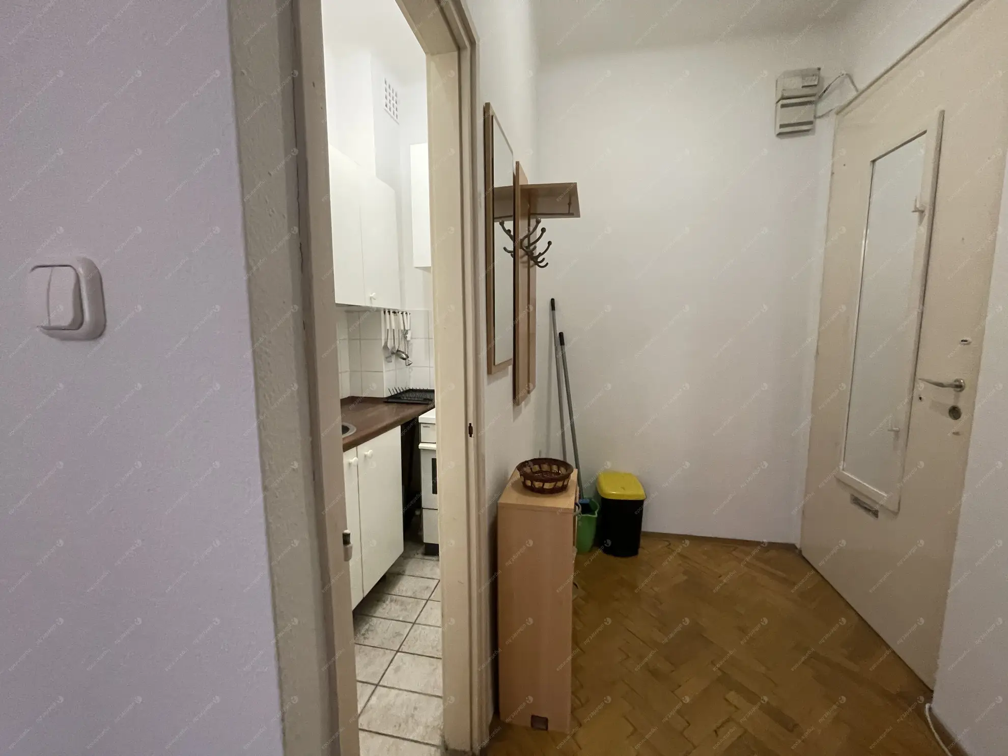 Kiadó albérlet 180000 Ft/hó áron: Budapest, I. kerület  Hunyadi János út. Mérete: 30 nm, 1 szobás | Alberlet.hu - 6601379