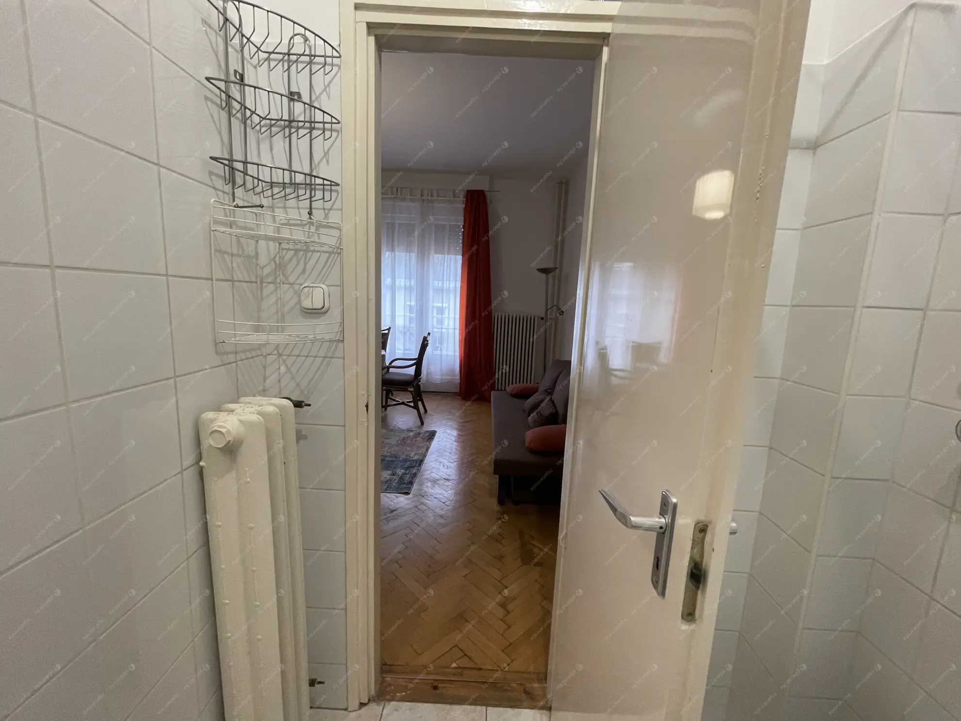 Kiadó albérlet 180000 Ft/hó áron: Budapest, I. kerület  Hunyadi János út. Mérete: 30 nm, 1 szobás | Alberlet.hu - 6601381