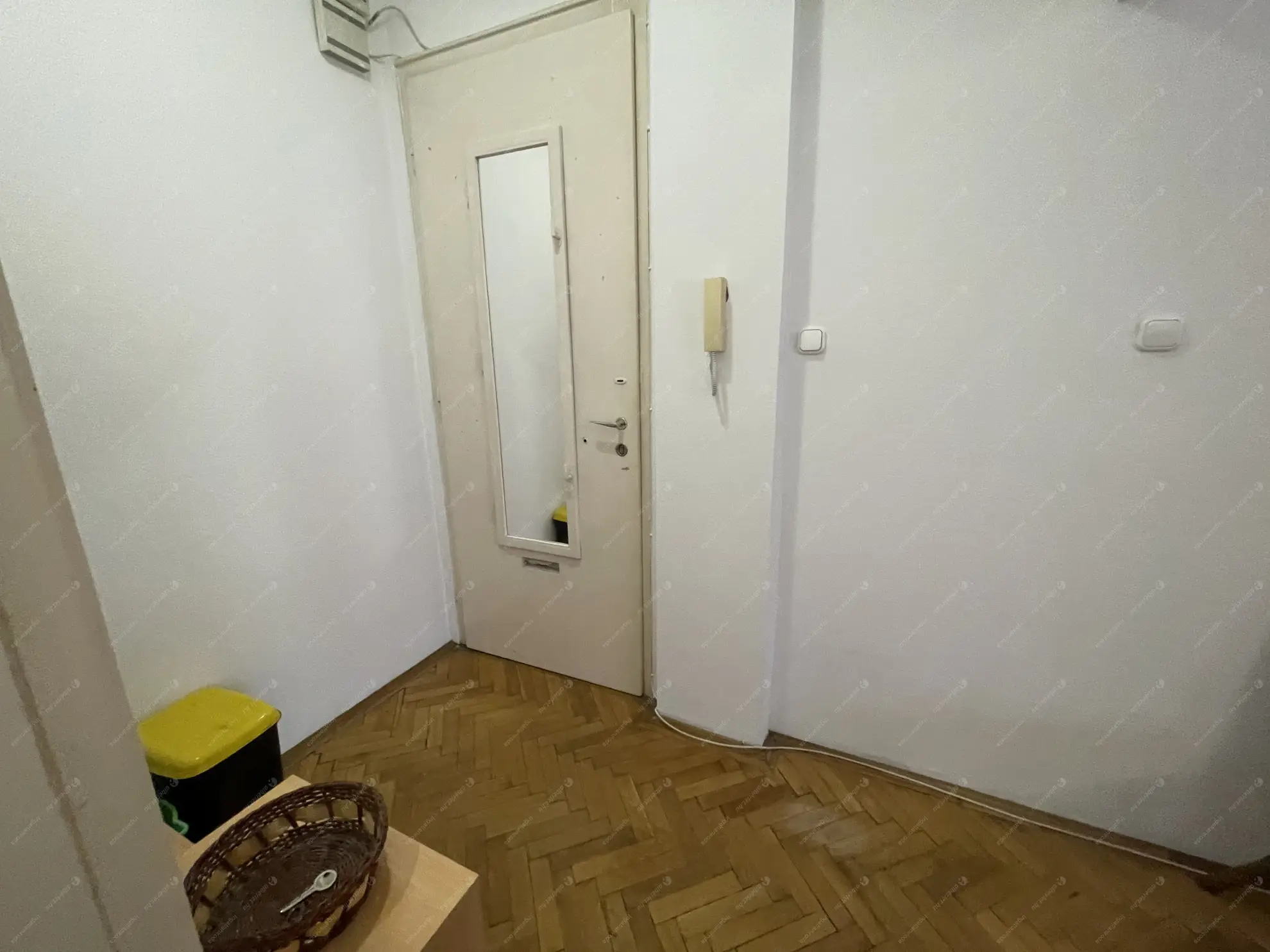 Kiadó albérlet 180000 Ft/hó áron: Budapest, I. kerület  Hunyadi János út. Mérete: 30 nm, 1 szobás | Alberlet.hu - 6601383