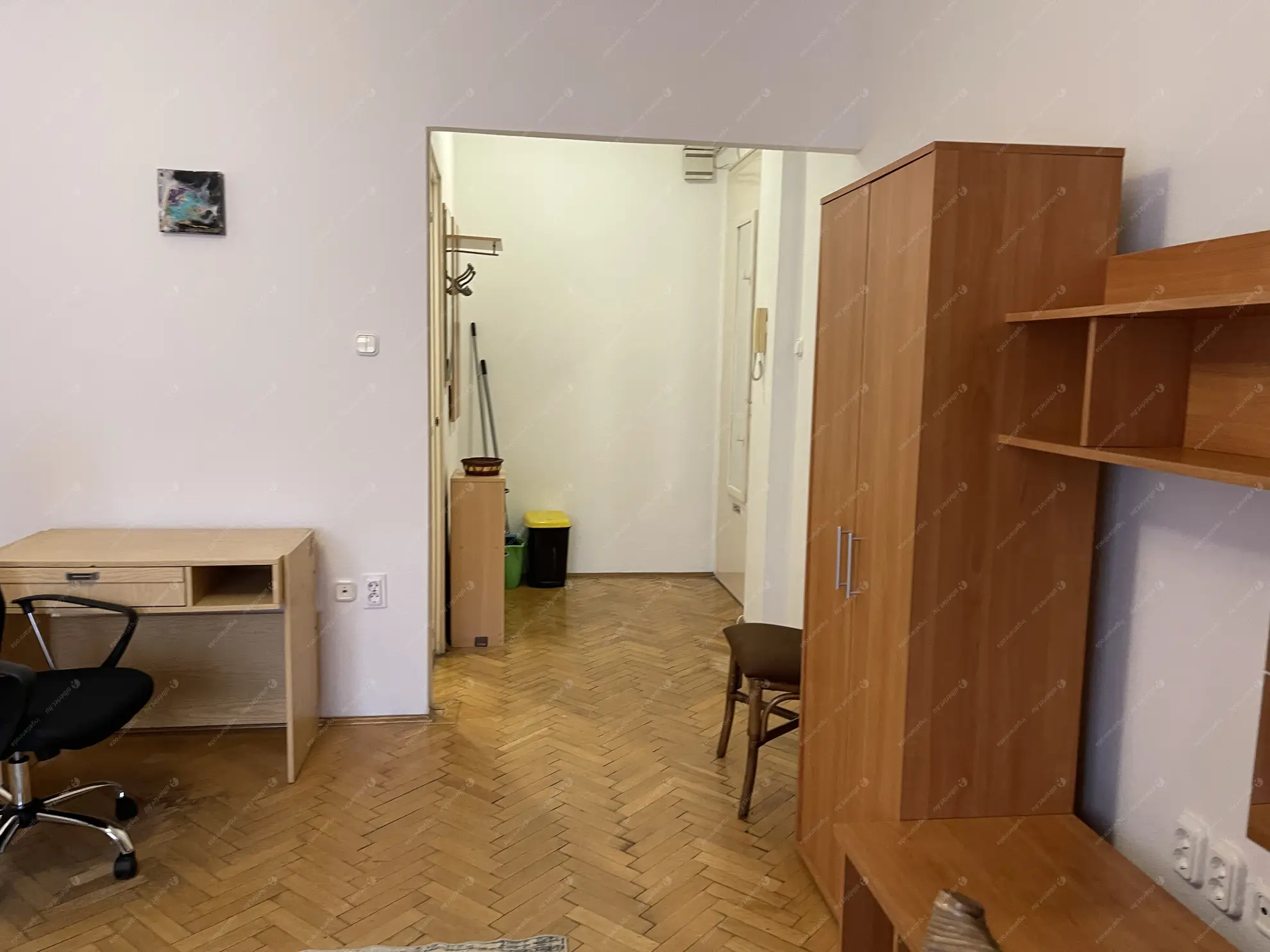 Kiadó albérlet 180000 Ft/hó áron: Budapest, I. kerület  Hunyadi János út. Mérete: 30 nm, 1 szobás | Alberlet.hu - 6601388