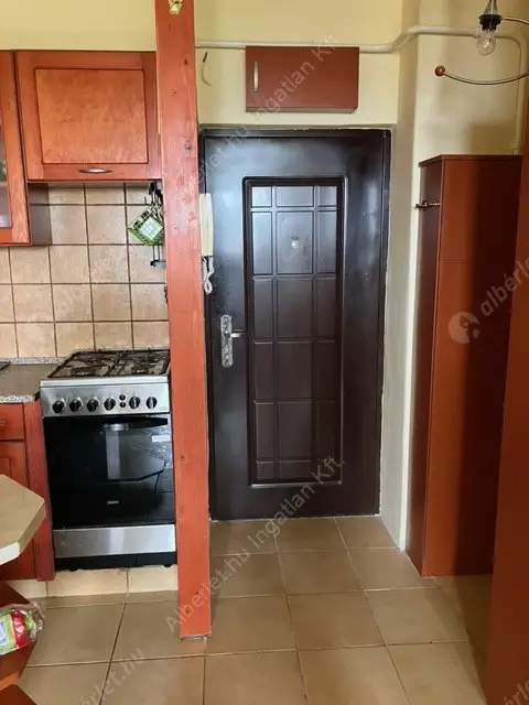 Kiadó albérlet 260000 Ft/hó áron: Budapest, I. kerület  Hunyadi János út. Mérete: 44 nm, 2 szobás | Alberlet.hu - 6529485