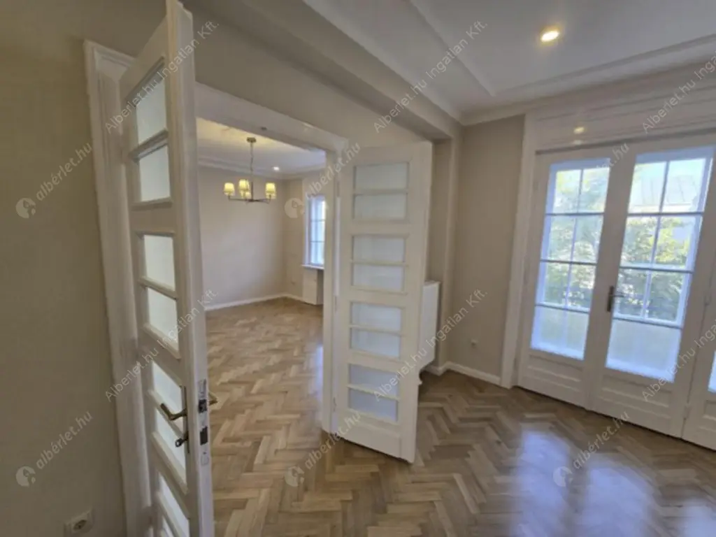 Kiadó albérlet 370000 Ft/hó áron: Budapest, I. kerület  Hunyadi János út. Mérete: 72 nm, 2 szobás | Alberlet.hu - 6578704