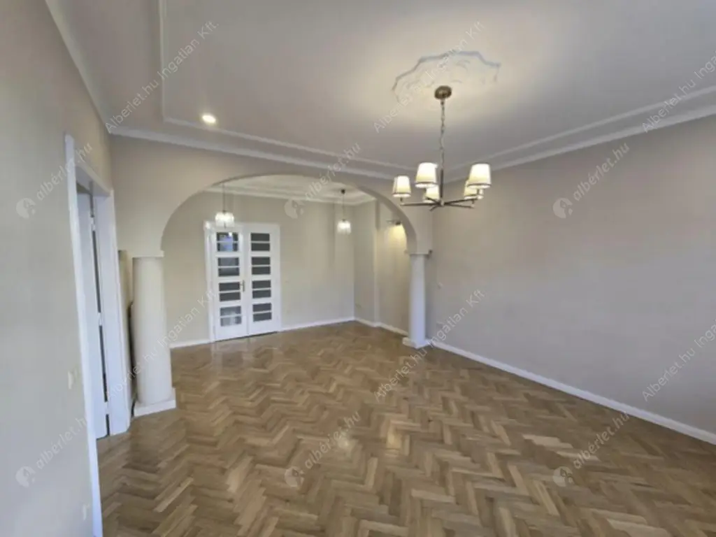 Kiadó albérlet 340000 Ft/hó áron: Budapest, I. kerület  Hunyadi János út. Mérete: 72 nm, 2 szobás | Alberlet.hu - 6616169