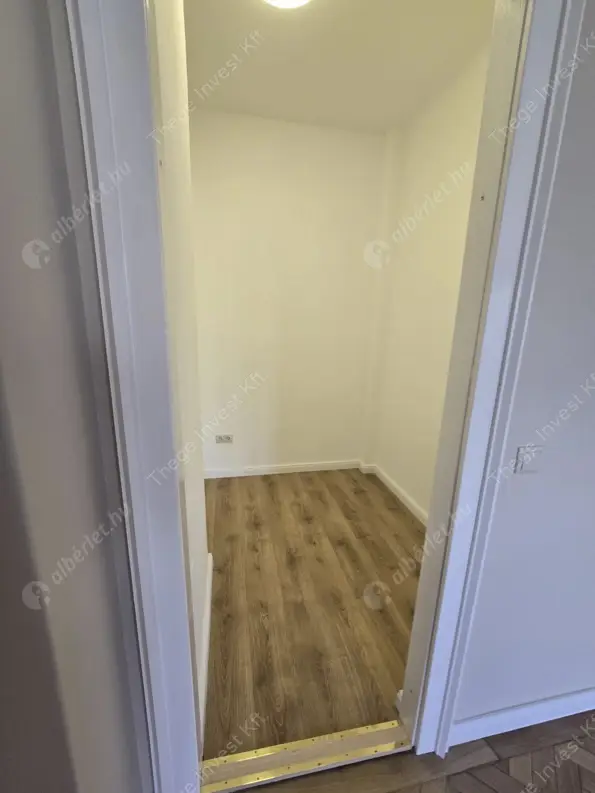 Kiadó albérlet 340000 Ft/hó áron: Budapest, I. kerület  Hunyadi János út. Mérete: 72 nm, 2 szobás | Alberlet.hu - 6611321