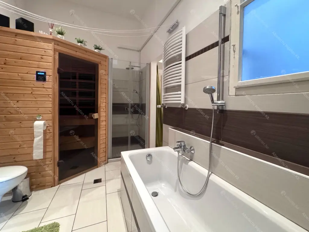 Kiadó albérlet 480000 Ft/hó áron: Budapest, I. kerület  Iskola utca. Mérete: 100 nm, 3 szobás | Alberlet.hu - 6692210