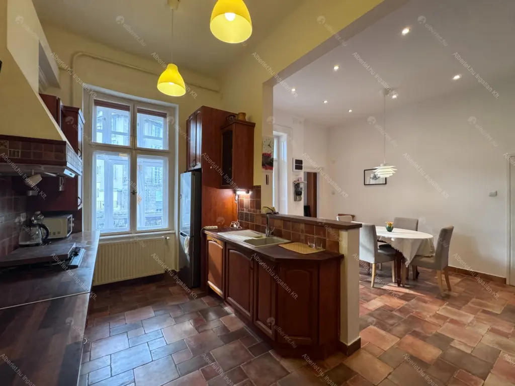 Kiadó albérlet 480000 Ft/hó áron: Budapest, I. kerület  Iskola utca. Mérete: 100 nm, 3 szobás | Alberlet.hu - 6692217