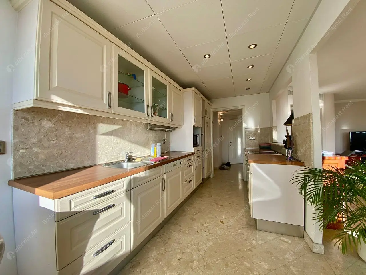 Kiadó albérlet 563000 Ft/hó áron: Budapest, I. kerület  kelenhegy  . Mérete: 110 nm, 3 szobás | Alberlet.hu - 5915869