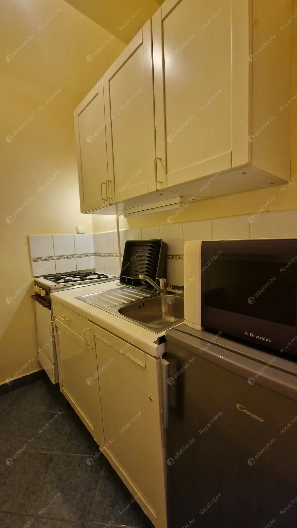 Kiadó albérlet 225000 Ft/hó áron: Budapest, I. kerület  Kocsány utca. Mérete: 40 nm, 1 szobás | Alberlet.hu - 6632557