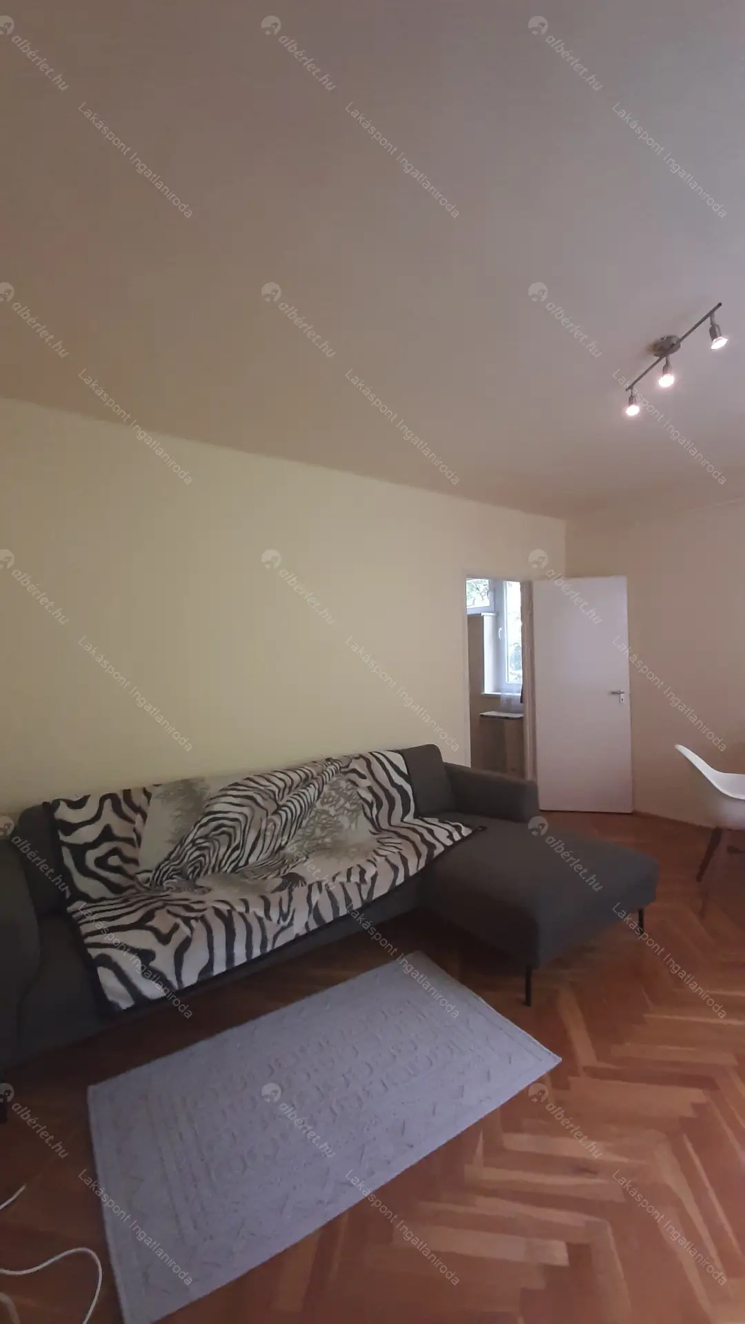 Kiadó albérlet 225000 Ft/hó áron: Budapest, I. kerület  Kocsány utca. Mérete: 41 nm, 2 szobás | Alberlet.hu - 6462466