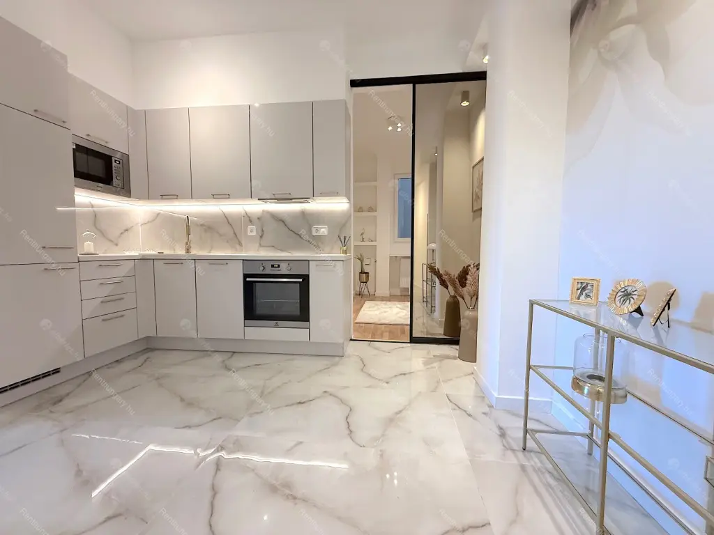 Kiadó albérlet 399000 Ft/hó áron: Budapest, I. kerület  Krisztina körút. Mérete: 65 nm, 2 szobás | Alberlet.hu - 6697665