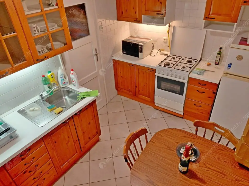 Kiadó albérlet 300000 Ft/hó áron: Budapest, I. kerület  Krisztina körút. Mérete: 73 nm, 2 szobás | Alberlet.hu - 6637719