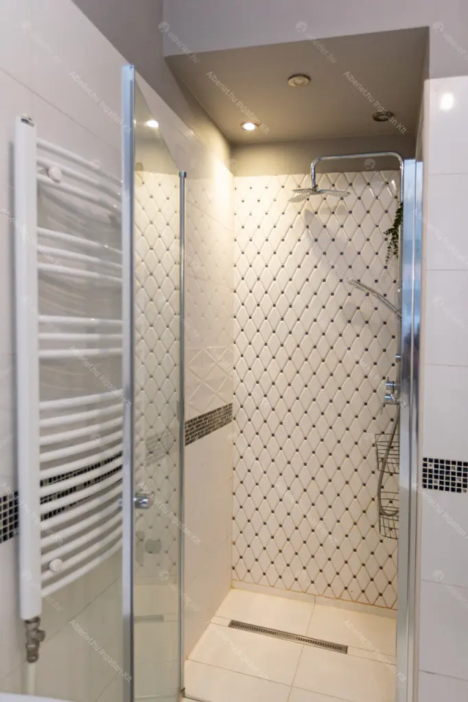 Kiadó albérlet 420000 Ft/hó áron: Budapest, I. kerület  Krisztina körút. Mérete: 74 nm, 3 szobás | Alberlet.hu - 6702046