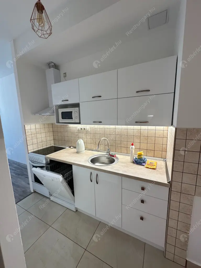 Kiadó albérlet 240000 Ft/hó áron: Budapest, I. kerület  Kuny Domokos utca. Mérete: 43 nm, 2 szobás | Alberlet.hu - 6526075