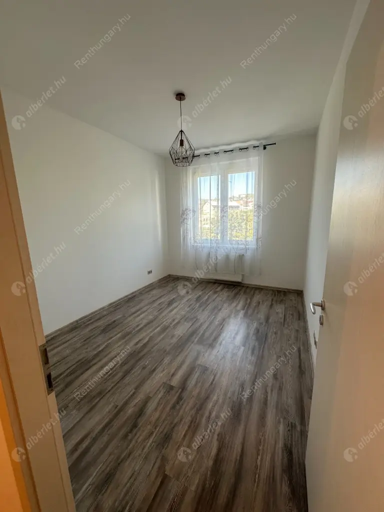 Kiadó albérlet 240000 Ft/hó áron: Budapest, I. kerület  Kuny Domokos utca. Mérete: 43 nm, 2 szobás | Alberlet.hu - 6526077