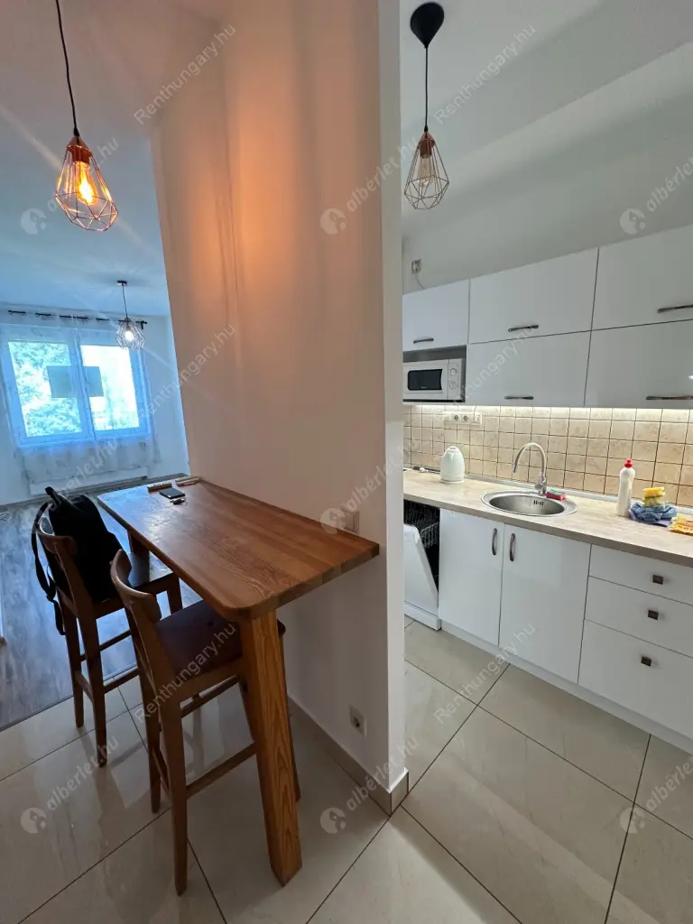 Kiadó albérlet 240000 Ft/hó áron: Budapest, I. kerület  Kuny Domokos utca. Mérete: 43 nm, 2 szobás | Alberlet.hu - 6526078