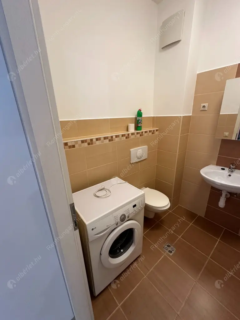 Kiadó albérlet 240000 Ft/hó áron: Budapest, I. kerület  Kuny Domokos utca. Mérete: 43 nm, 2 szobás | Alberlet.hu - 6526080