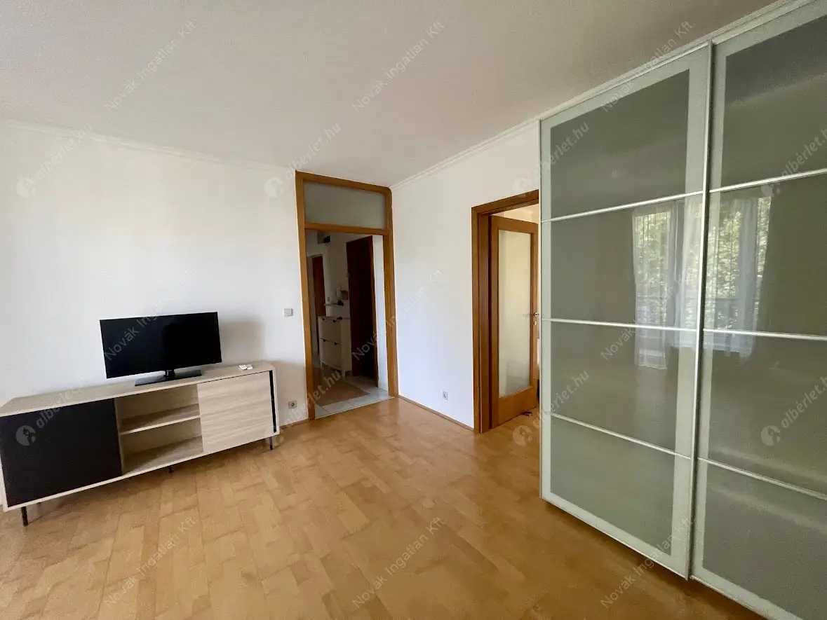 Kiadó albérlet 300000 Ft/hó áron: Budapest, I. kerület  Lisznyai utca. Mérete: 54 nm, 2 szobás | Alberlet.hu - 6574075