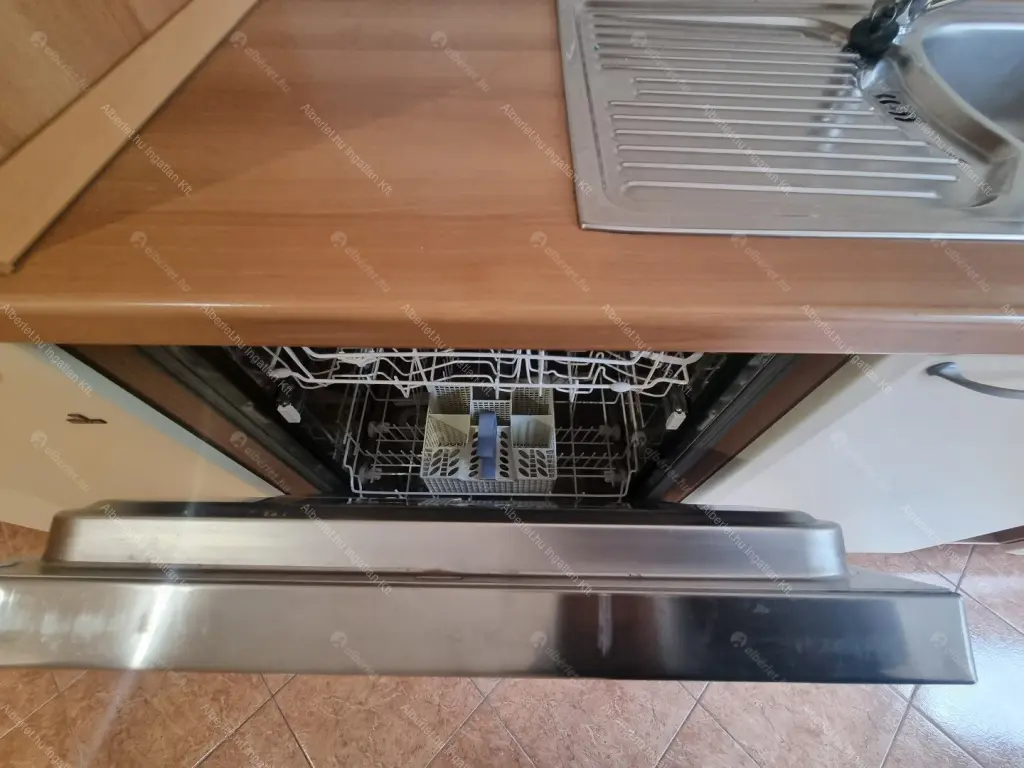 Kiadó albérlet 279000 Ft/hó áron: Budapest, I. kerület  Lisznyai utca. Mérete: 56 nm, 2 szobás | Alberlet.hu - 6675526