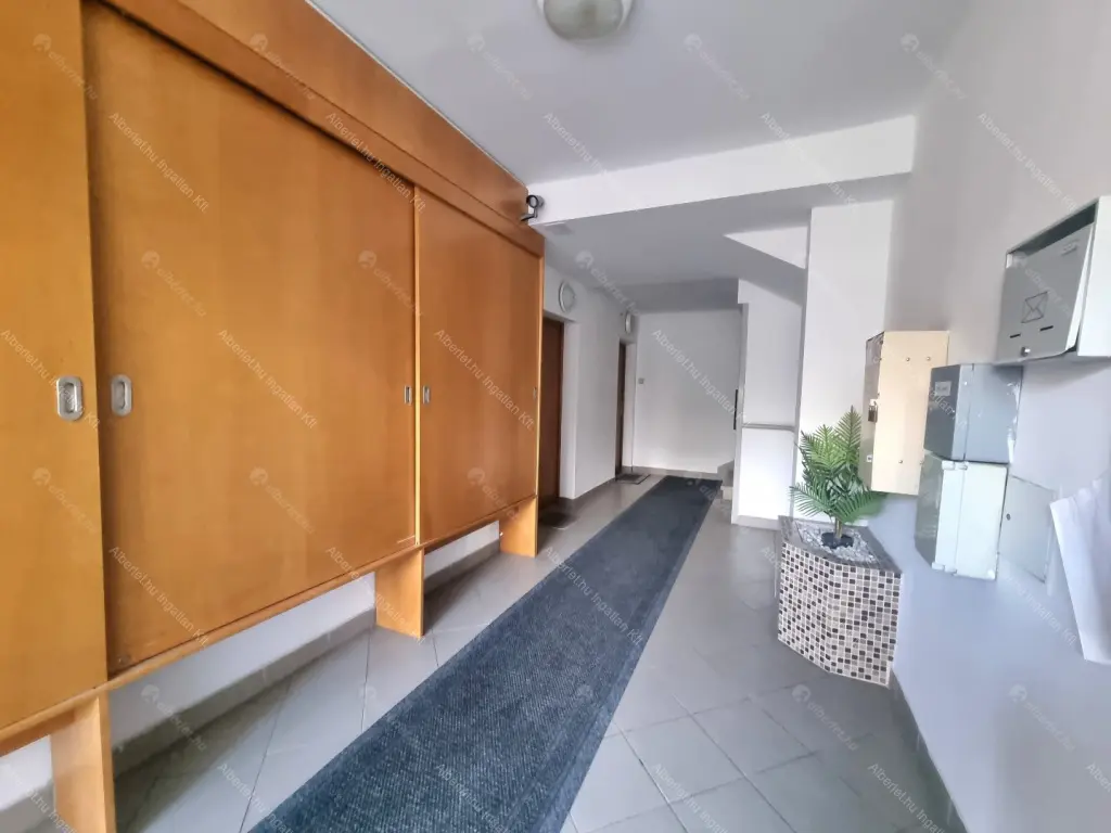 Kiadó albérlet 279000 Ft/hó áron: Budapest, I. kerület  Lisznyai utca. Mérete: 56 nm, 2 szobás | Alberlet.hu - 6675534