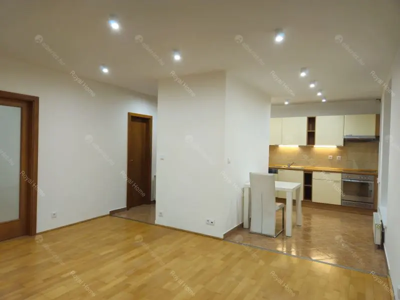 Kiadó albérlet 279000 Ft/hó áron: Budapest, I. kerület  Lisznyai utca. Mérete: 56 nm, 2 szobás | Alberlet.hu - 6679585