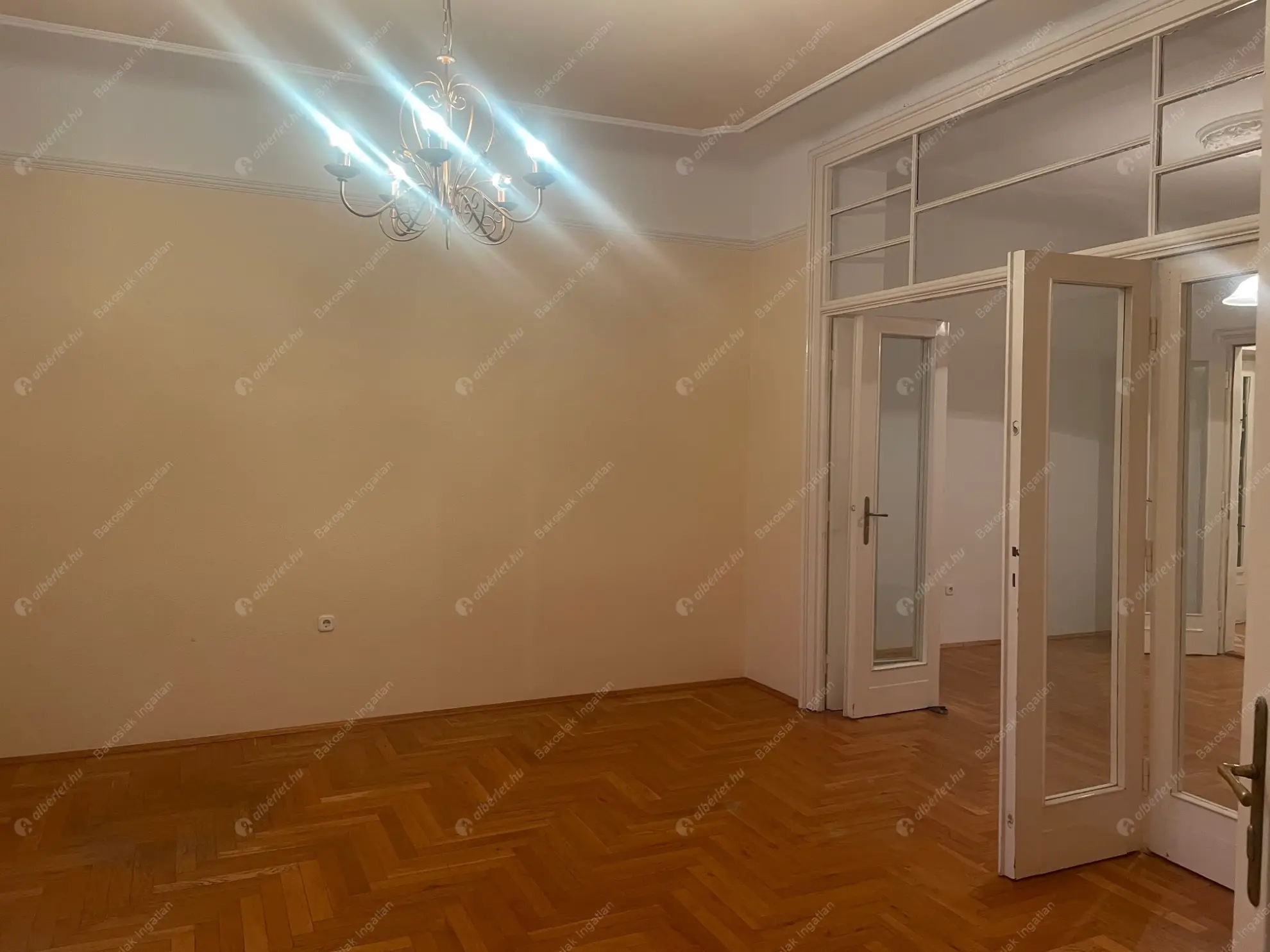 Kiadó albérlet 330000 Ft/hó áron: Budapest, I. kerület  Logodi utca. Mérete: 86 nm, 2 szobás | Alberlet.hu - 6588822